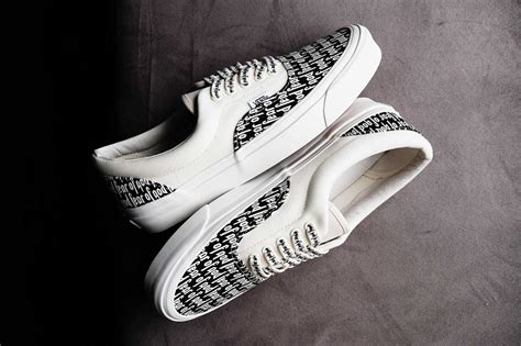 起點指標 Fear of God x Vans 2017 Collaboration - KEEDAN.COM