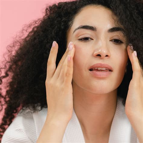 Understanding the Importance of pH Balance in Skincare – Zale Global