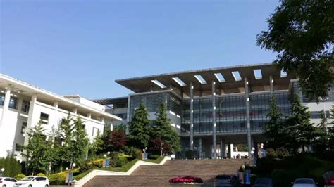 青岛大学出国留学教育中心