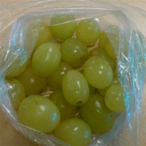 Calories in 1 cup, seedless Grapes (Red or Green, European Type ...
