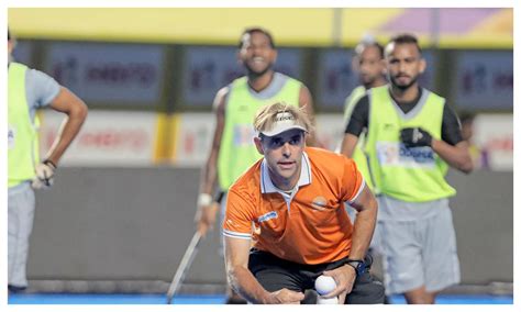 Hockey in India 的图像结果