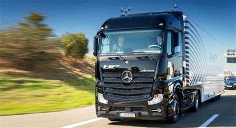 Daimler Trucks North America collaborates with AT&T and Microsoft on ...