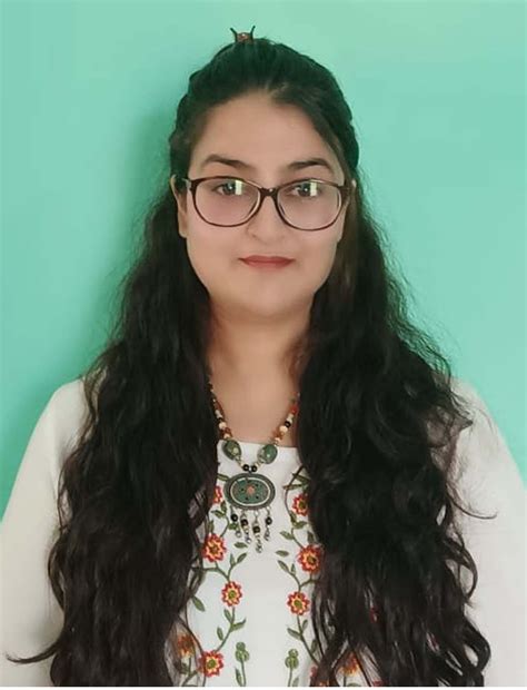 Neeta Parwal in Belur-hassan | Tutors | PlanetSpark