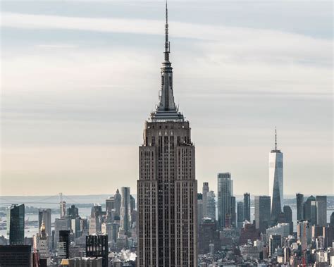 Download wallpaper 1280x1024 skyscraper, city, tower standard 5:4 hd ...