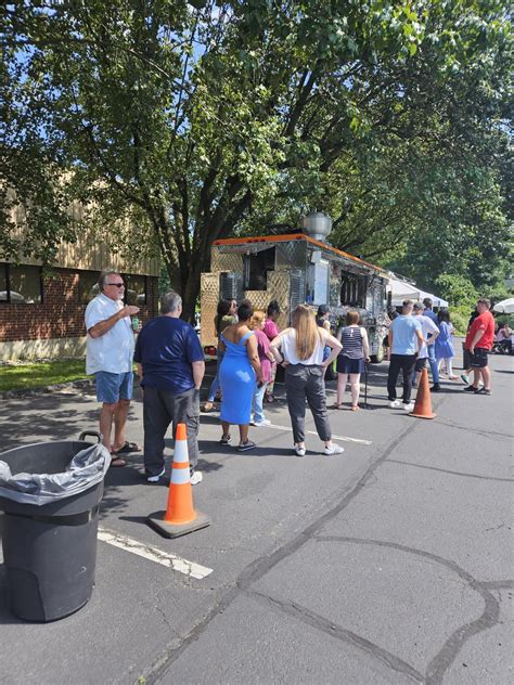 summerparty23pic3 | Penndel Mental Health Center