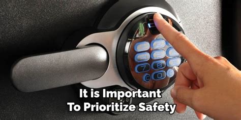 How to Open a Sentry Safe without Code 的图像结果