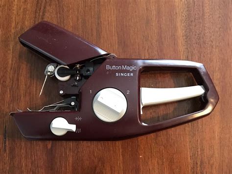 Singer Button Magic Tool 的图像结果