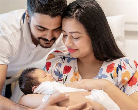 Breastfeeding Is A Shared Responsibility | Femina.in