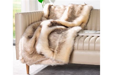 15 best faux fur blankets to keep cozy in winter 2023