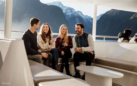 Milford Sound Day Trip from Queenstown or Te Anau - Klook India