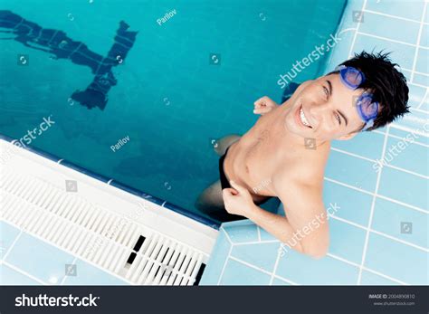 Swimming Men Top View 的图像结果