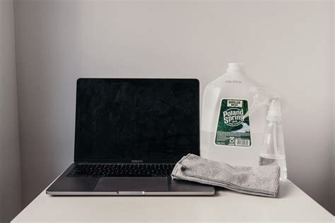 How to Clean Your Screen 的图像结果