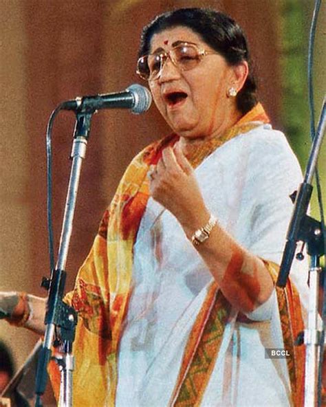 Celebs & their insured body parts Pics | Celebs & their insured body ...