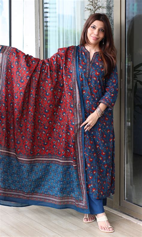 Neelam Blue & Red Block Printed Kurta , Dupatta & Cotton Pants – Baareeki