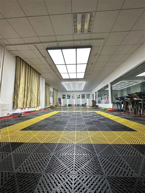 Wear-Resistant-Workshop-Floor-Tile-Interlocking-Pvc-Pp-Floor-Covering ...