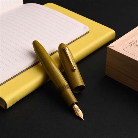 Lotus Shikhar Ebonite Fountain Pen - Yellow GT – Makoba