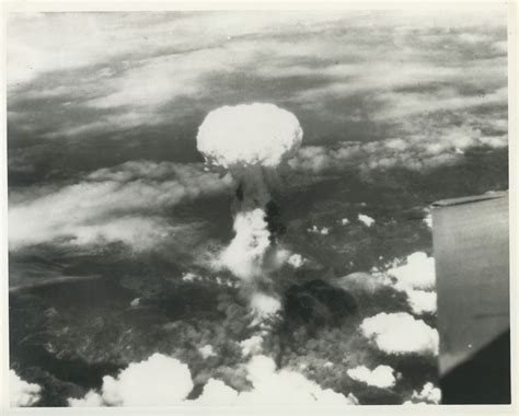 World War 2 Atomic Bomb Drop