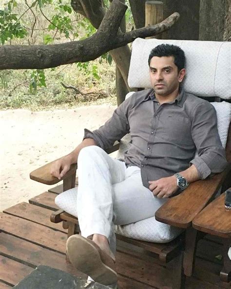 Who Are The Bigg Boss 13 All Contestants? Dalljiet Kaur Is Listed.