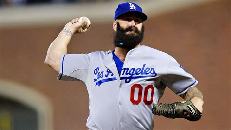 Brian Wilson officially signs contract with Los Angeles Dodgers - ESPN