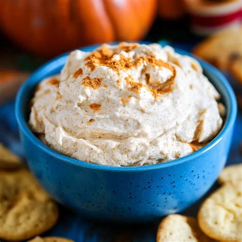 10-Minute Easy Pumpkin Fluff Dip : A Perfect Fall Treat - recipezed