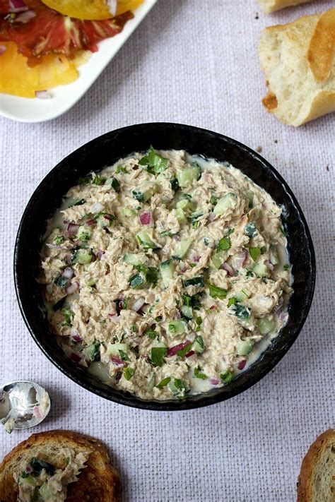 Fresh cucumber and tuna salad (no mayo)