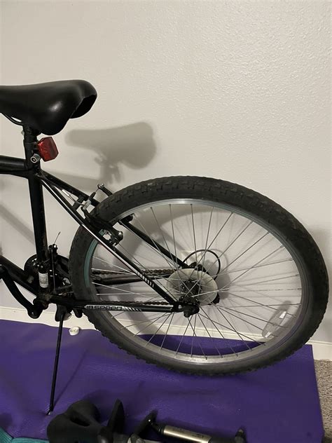 Roadmaster Granite Peak Mountain Bike 26 inch wheels for Sale in Seattle, WA - OfferUp