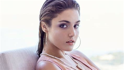 Download Hande Ercel With Wet Hair Wallpaper | Wallpapers.com