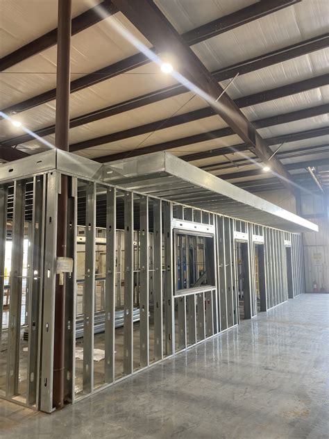 Endurance Lift Solutions – COM ENTERPRISE, LLC