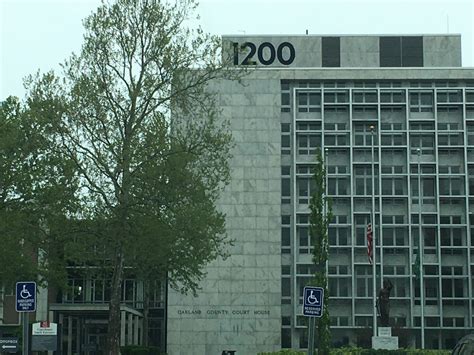 Oakland County probate judge removed from bench, accused of ...