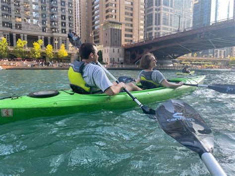 Kayaking on the Chicago River | PAGSC