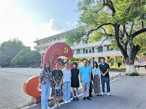 我院心理学系2020级应用心理学专业师范生赴实习基地开展教育实习工作-教育科学学院