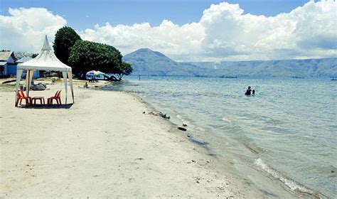 https://www.toba.indonesia-tourism.com/images/parbaba_beach.jpg