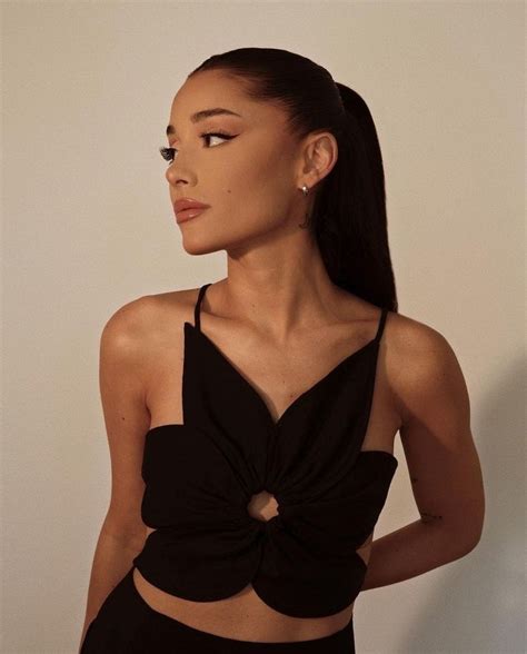 Ariana Grande- Instagram in 2021 | Ariana grande photoshoot, Ariana ...