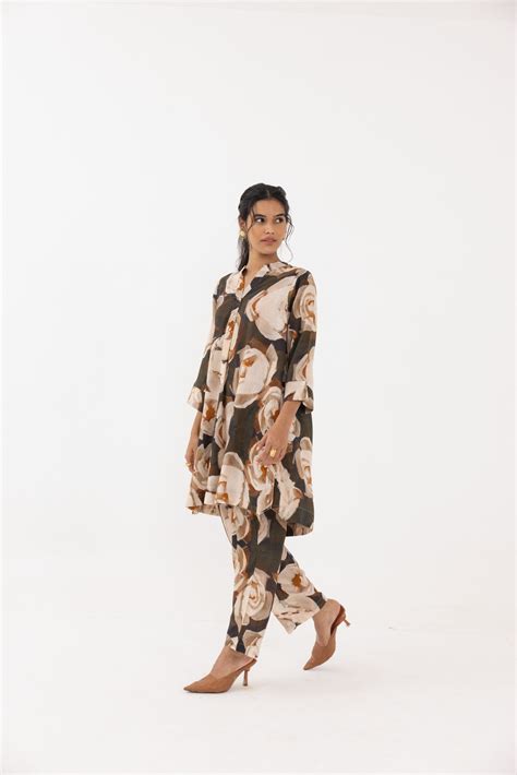 Buy Sina Vogue Co-ord | Elegant & Bold Style – thr3letter