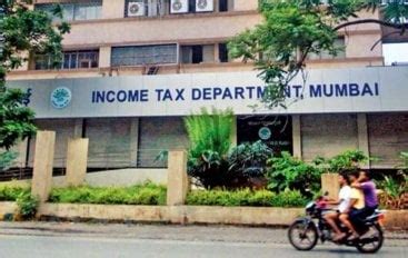 Income Tax Dept Raids Edible Oil Business Group In Bengal, Assam - BW ...