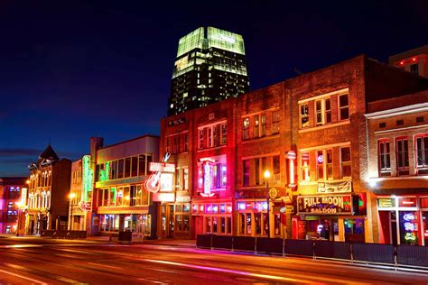 2025's Top 10 Bars in Nashville: Uncover TN's Best!