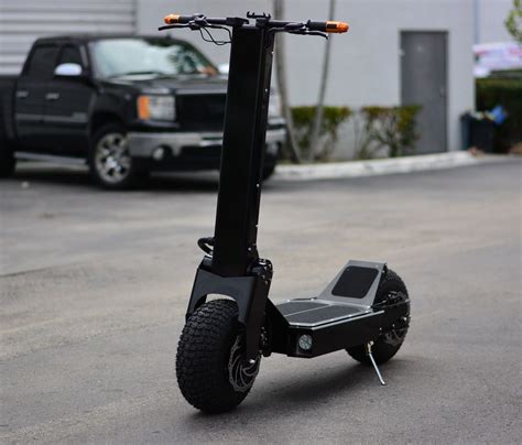 Two-wheel scooter: silk & smooth ride is waiting for you | Electric ...