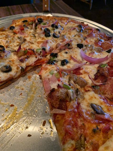 Hot Rocks Pizza Kitchen - 10235 N Oak Trafficway, Kansas City, MO 64155 ...