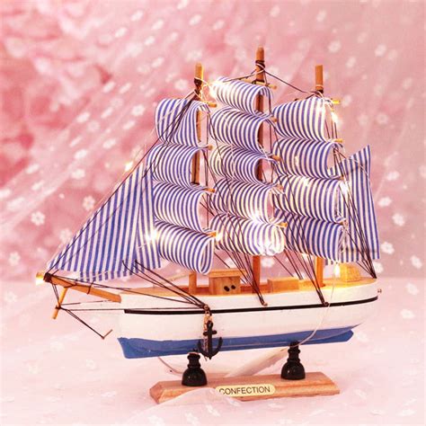 Boat Showpiece Online - Premium Decor Object | Nestasia