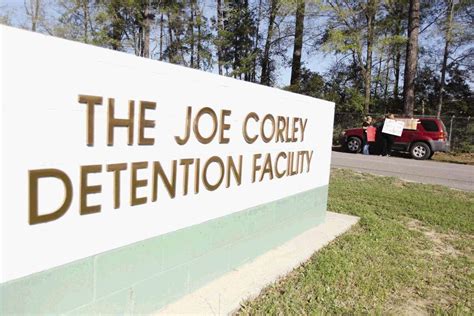 Conroe detention facility reports 14 COVID-19 cases; Montgomery County ...