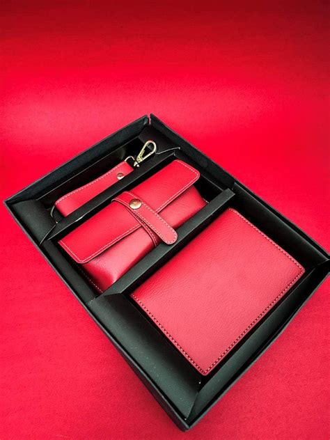 Buy Customised Travel Kit Online - Ishhaara