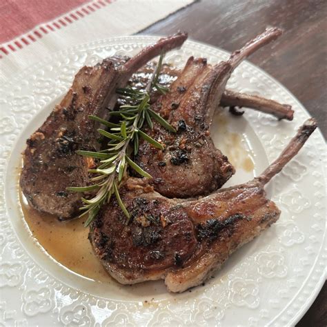 Pan Seared Lamb Rib Chops Recipe (Easy Fail-Proof Recipe)