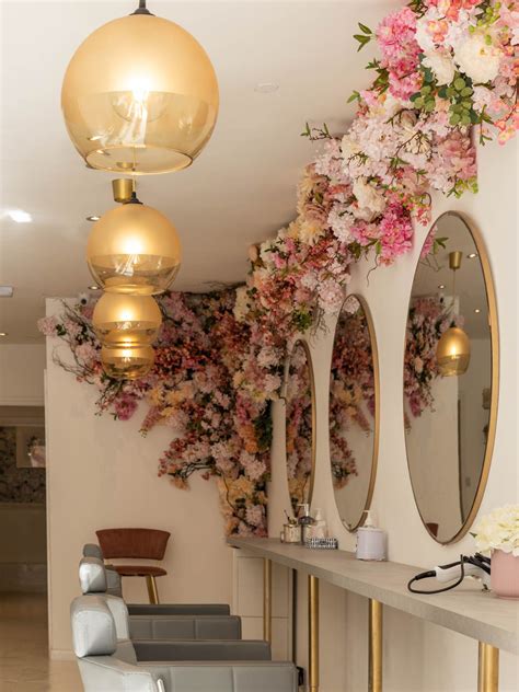 Bloomsart Professional Silk Floral Decor | Decoração salão de beleza ...