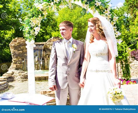 Get Married 的图像结果