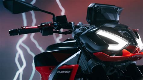 Auto recap, Dec 31: Aprilia Tuono 457 India listed for India, new Bajaj ...