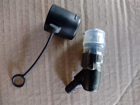 Kriega Bite Valve – Fynx Moto