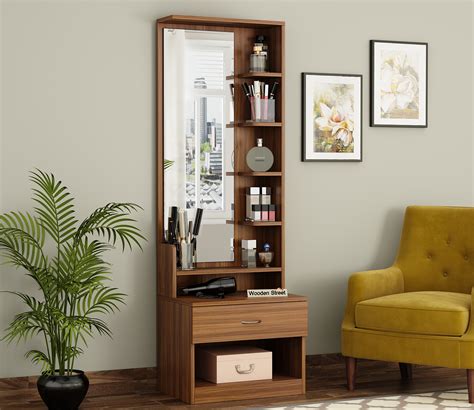 Side Table Dressing
