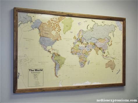Large Framed World Map 的图像结果