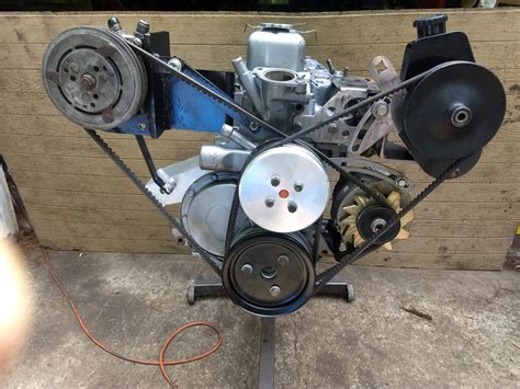 New Build 250 Chevy Engine 的图像结果