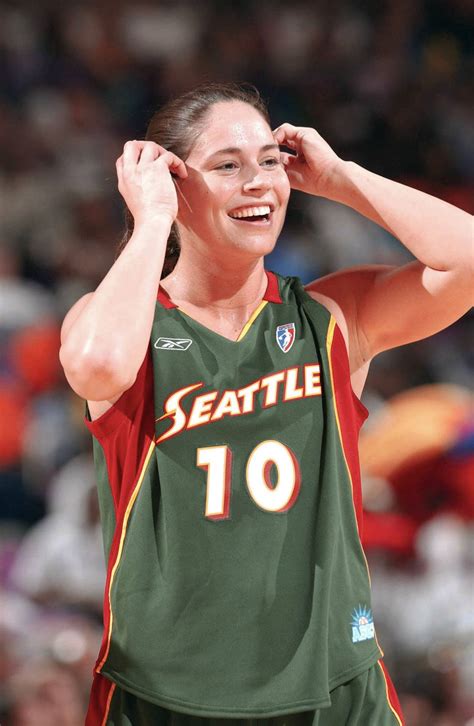 [100+] Sue Bird-Wallpaper KOSTENLOS | Wallpapers.com
